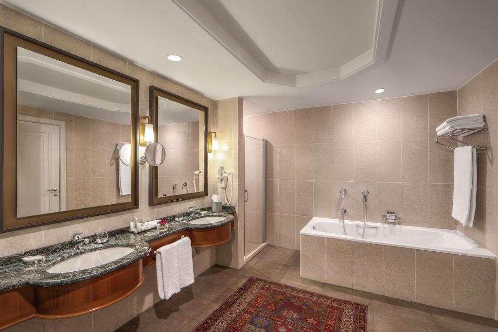Hyatt Regency Baku image 3